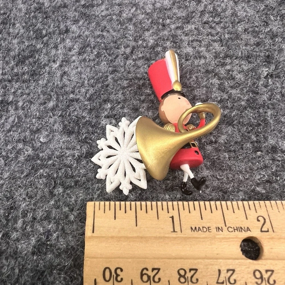 2020 Hallmark Festive French Horn Limited Edition Miniature Ornament LPR3441